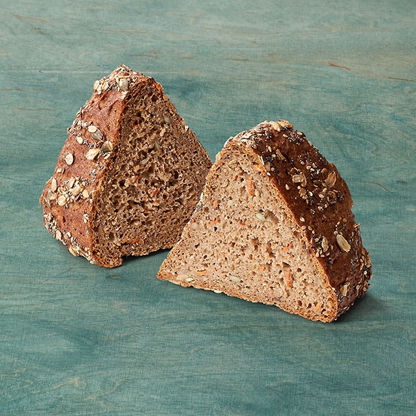 Roggenmisch-Vollkornbrot mit Karotten Roggenmisch-Vollkornbrot mit Karotten